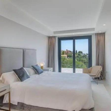 Sunrise 7bedrooms By Lodgerstrip Budget Holidays Villa *